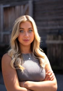 Jasmine Simpson - Nine Feet Tall consultant